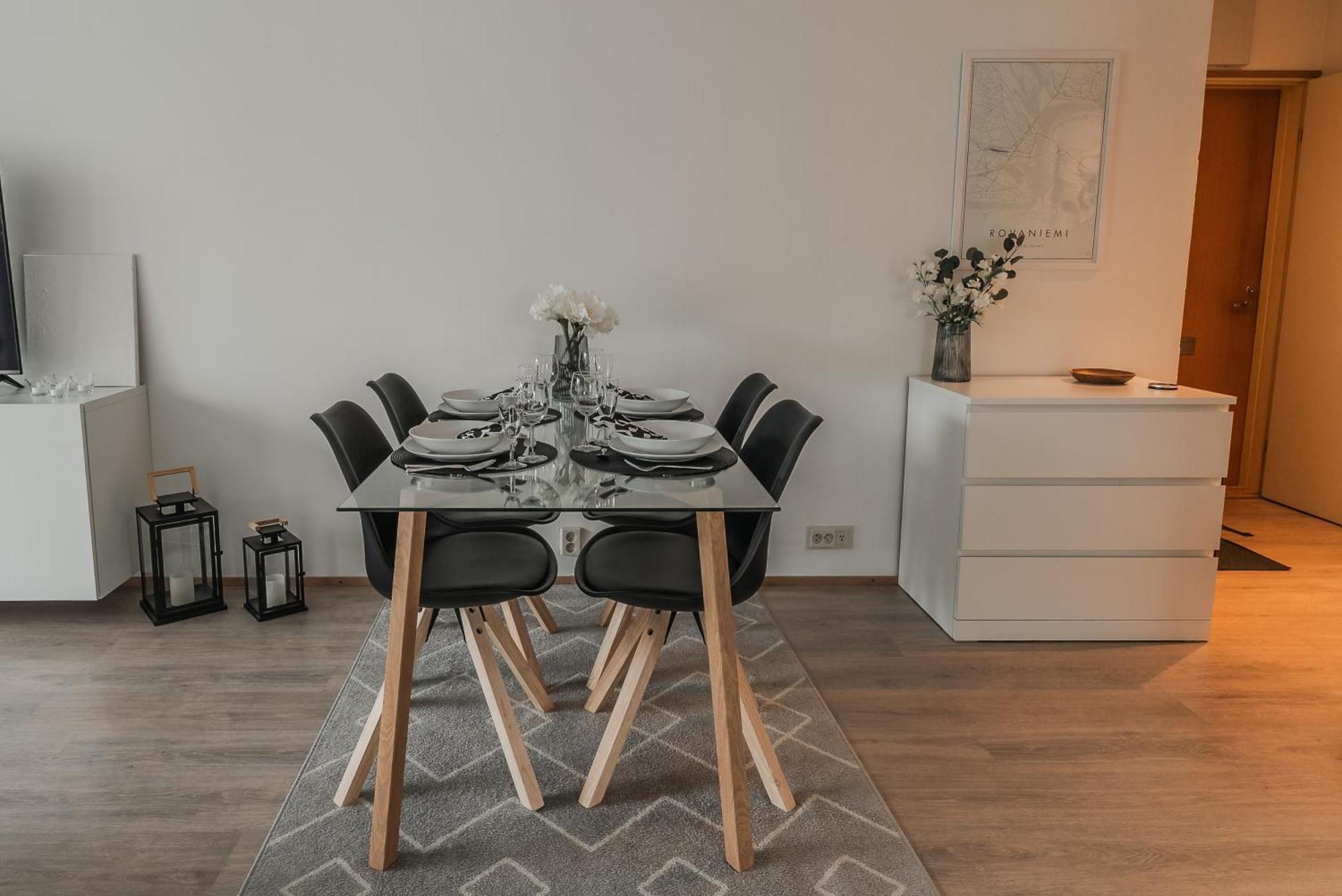 Modern Apartment City Centre โรวานิเอมิ ภายนอก รูปภาพ